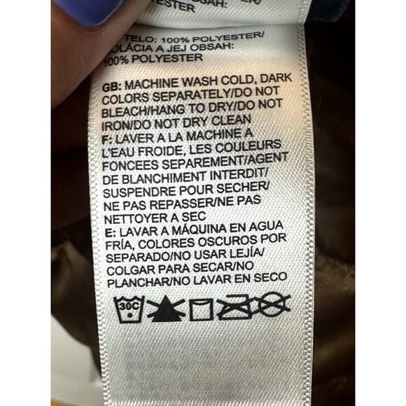 The North Face Gold and Black Reversible Vest - Picture 8 of 8